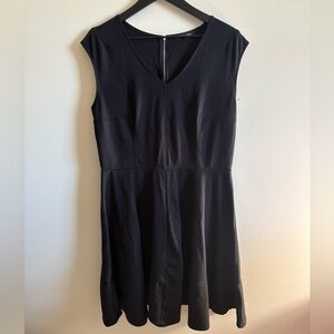Relativity Elegant Black Apparel